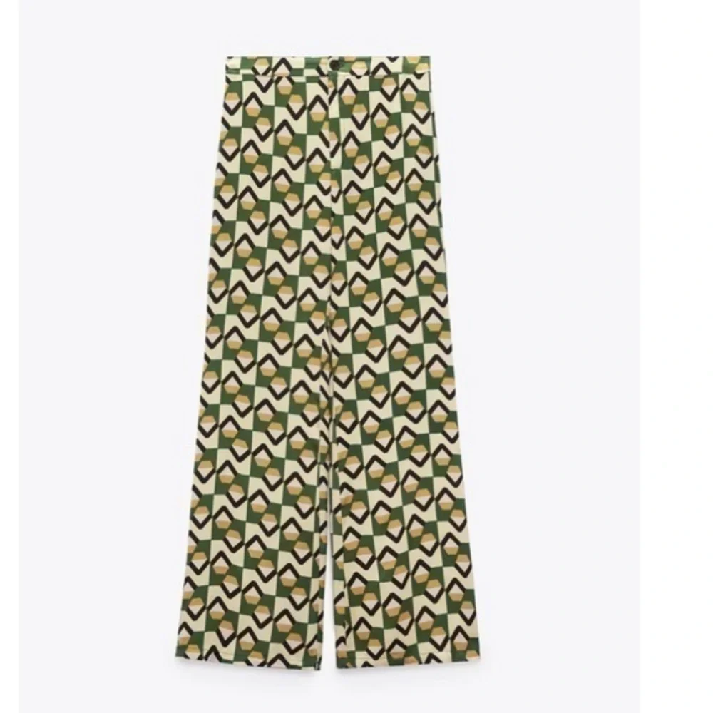 New Zara | Green Bohemian Retro Print Highrise Pants - Picture 7 of 12